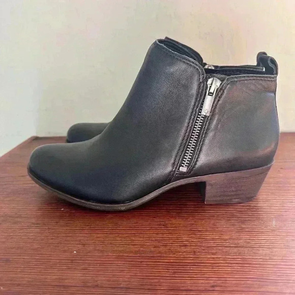 Lucky Brand Women’s Basel Ankle Bootie Black Leather Size 7.5 Wide NWOT - Picture 6 of 10